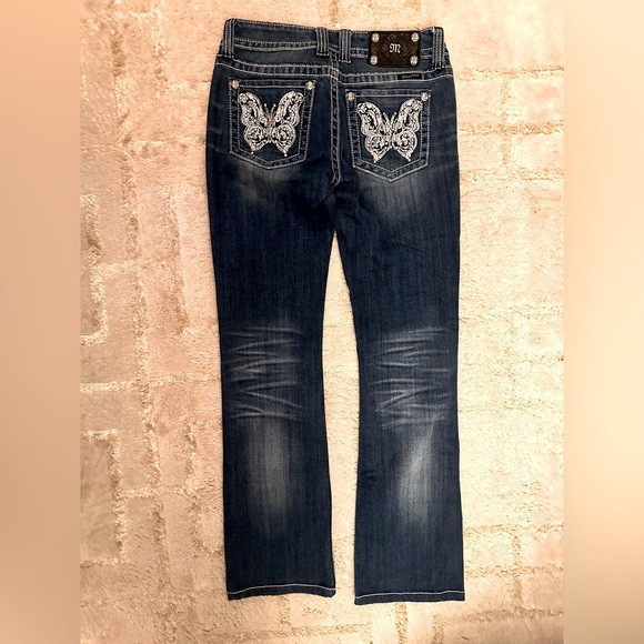 Miss Me brand butterfly pocket embellished boot cut jeans - NWOT - size 28 - Picture 3 of 8